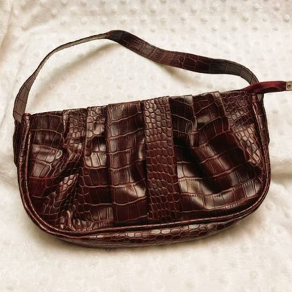 BooHoo Burgundy Croc Pleated Faux Leather Underarm Bag- NEW, W/TAGS - Picture 2 of 3